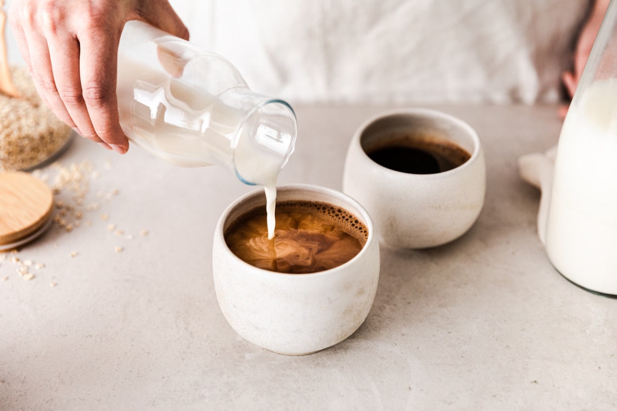 7 Verrassende Feiten over Koffie Met Melk en Je Maag